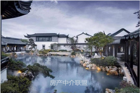 新南街52号3室1厅2卫30万116m2简装出售